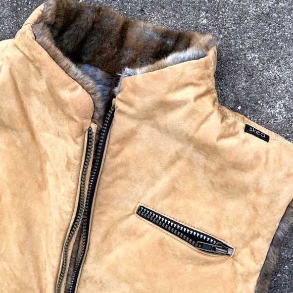 Faux Fur Skea Reversible Ski Vest! - Picture 5 of 7